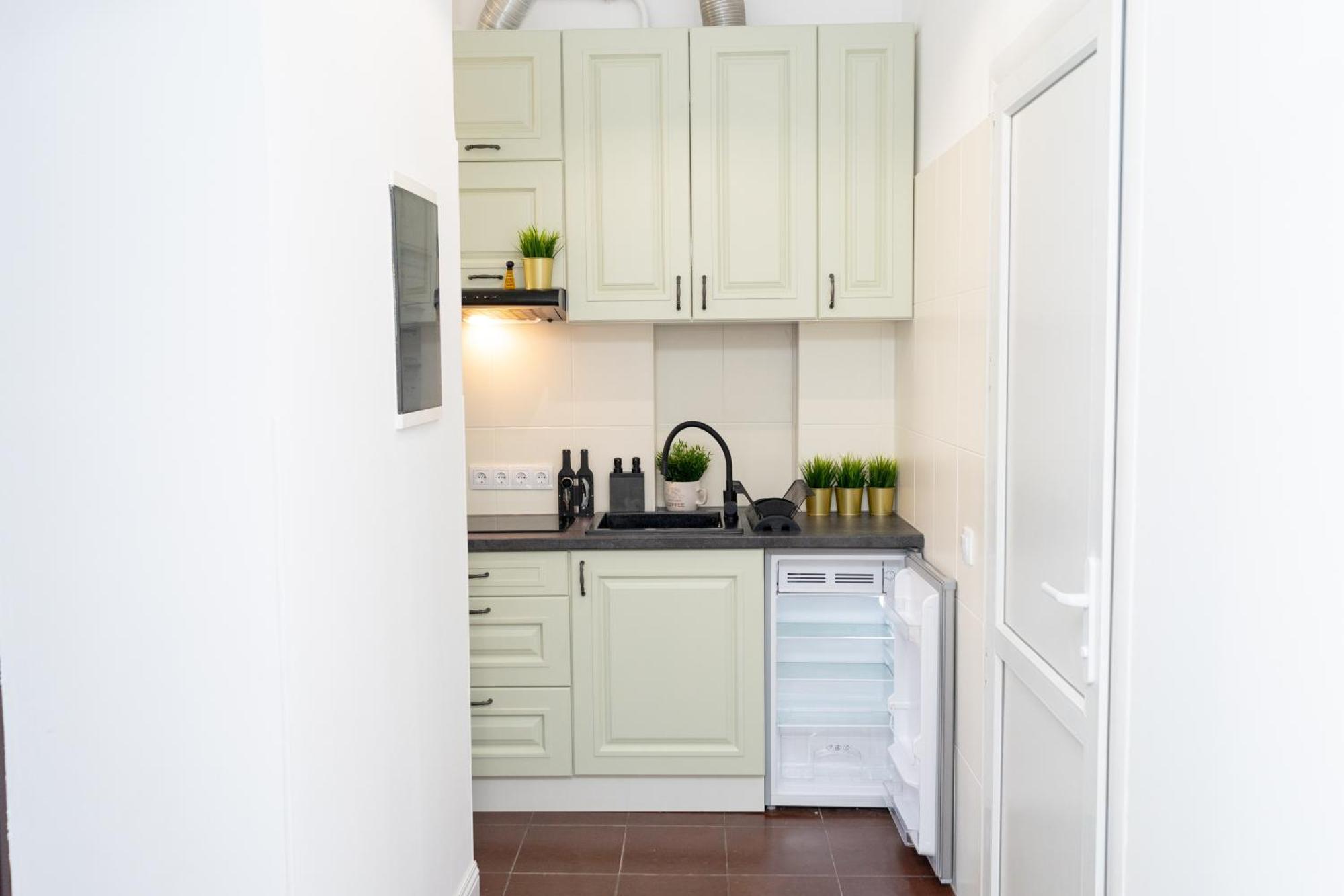 Charming Apartments In The Heart Of Lviv - Valova, Nasypna Str 外观 照片