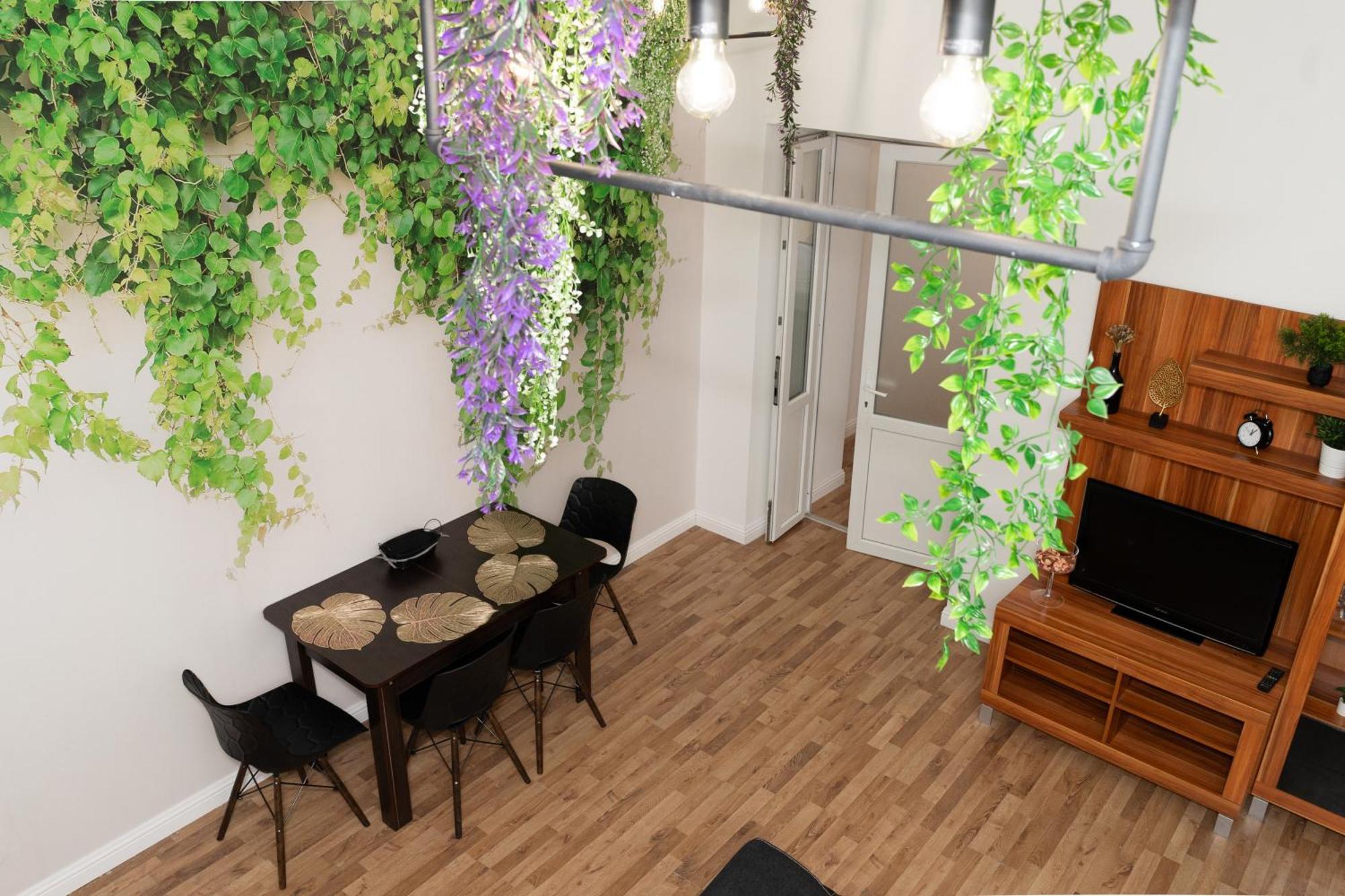Charming Apartments In The Heart Of Lviv - Valova, Nasypna Str 外观 照片